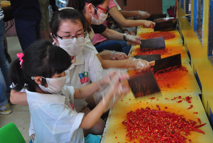 1434092986350429.png 道客巴巴爱心公益行侧记:红辣椒中的小善大爱178.png