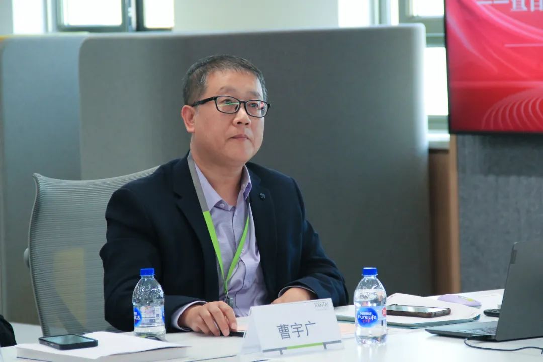 1682325924707111.jpg 0424 法律会议.jpg